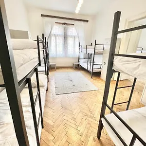  Albergue Jasmin