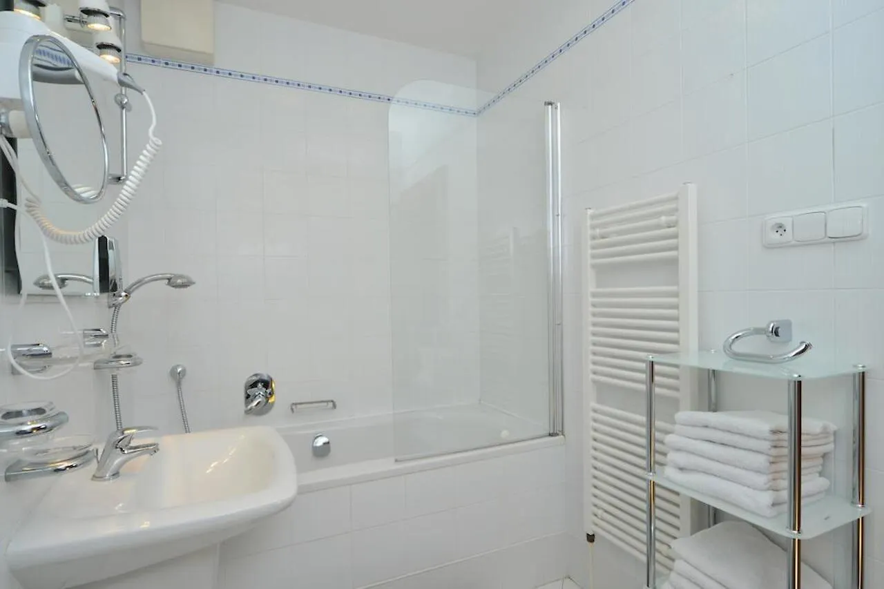 פראג Selinor Old Town Apartments 4*,